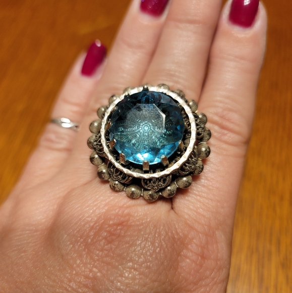 Make a Statement! - Picture 5 of 6